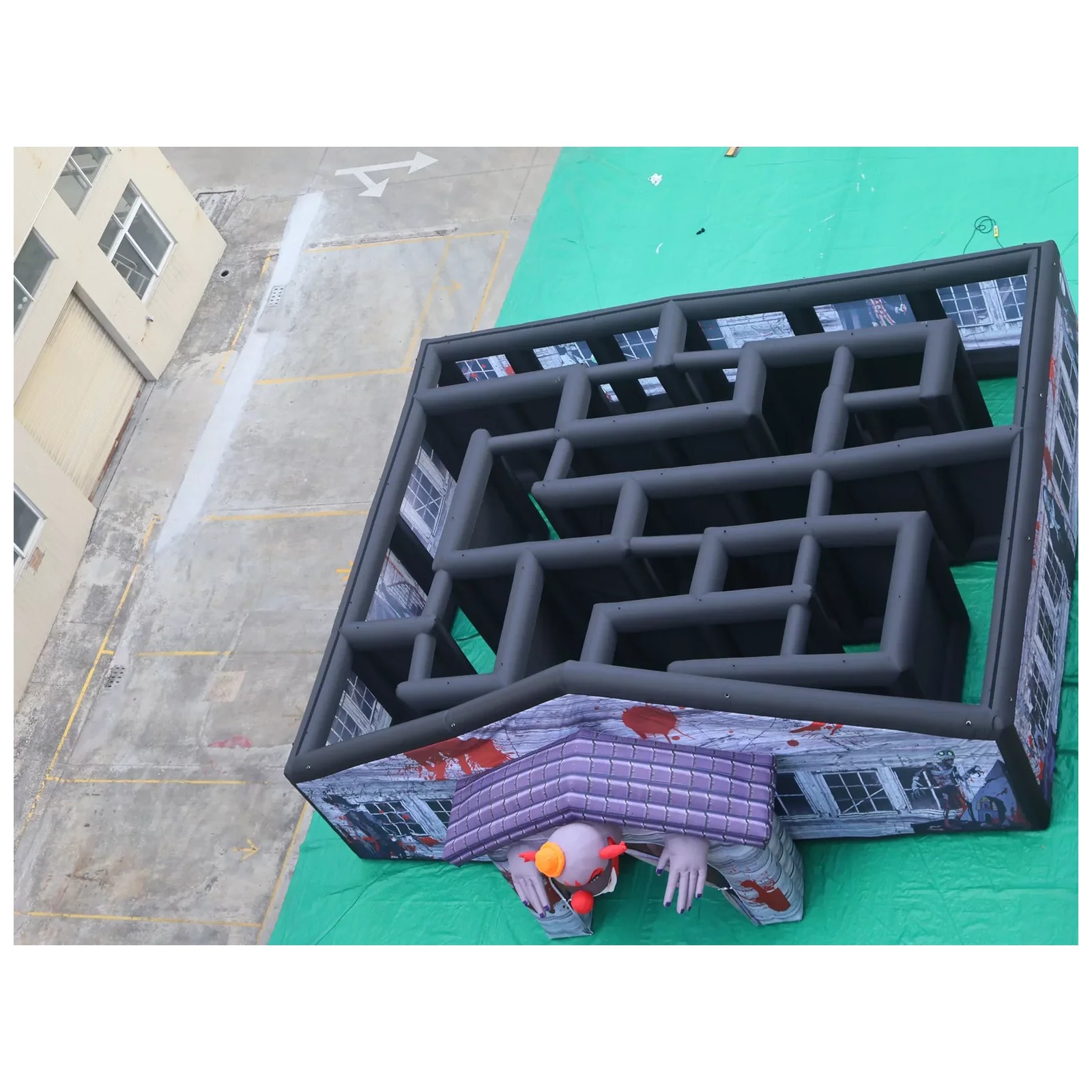 Kids Outdoor Venues - 大型グレーの屋根付きインフレータブル迷路 10×10m（33×33フィート）送風機付き 会場イベント、屋外パーティーイベント、子供と大人向けの屋外アクティビティ