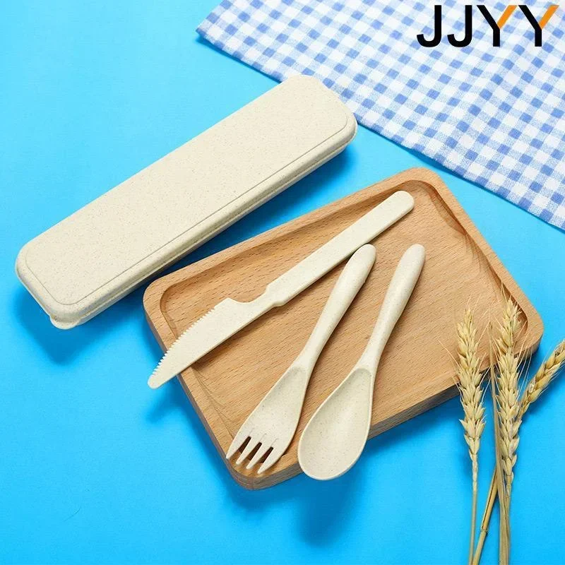 携帯用カトラリーセット 旅行用キャンプ用食器 ボックス付き  - Kids.Outdoor Utensils のレビューと価格