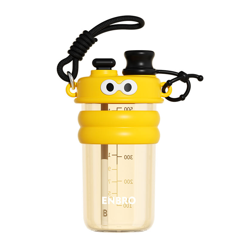 500ML 子供用漫画柄水筒 子供用ストロー付き直飲み水筒  - Kids Outdoor Water のレビューと価格